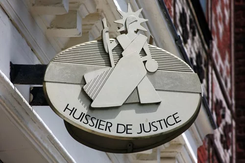 panneau huissier 
